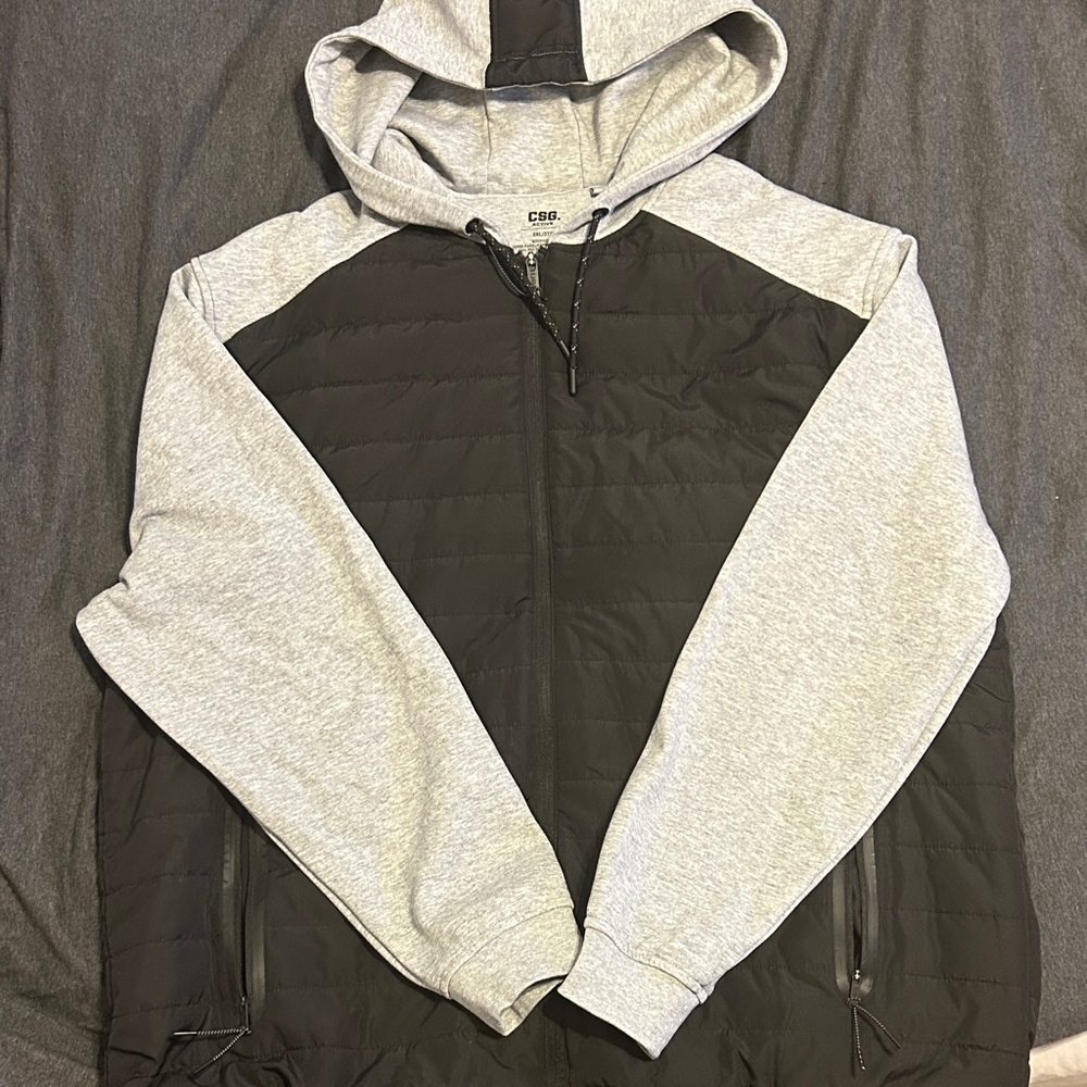 CSG Men's Black and Gray Zip-Up Sweater wore it maybe twice